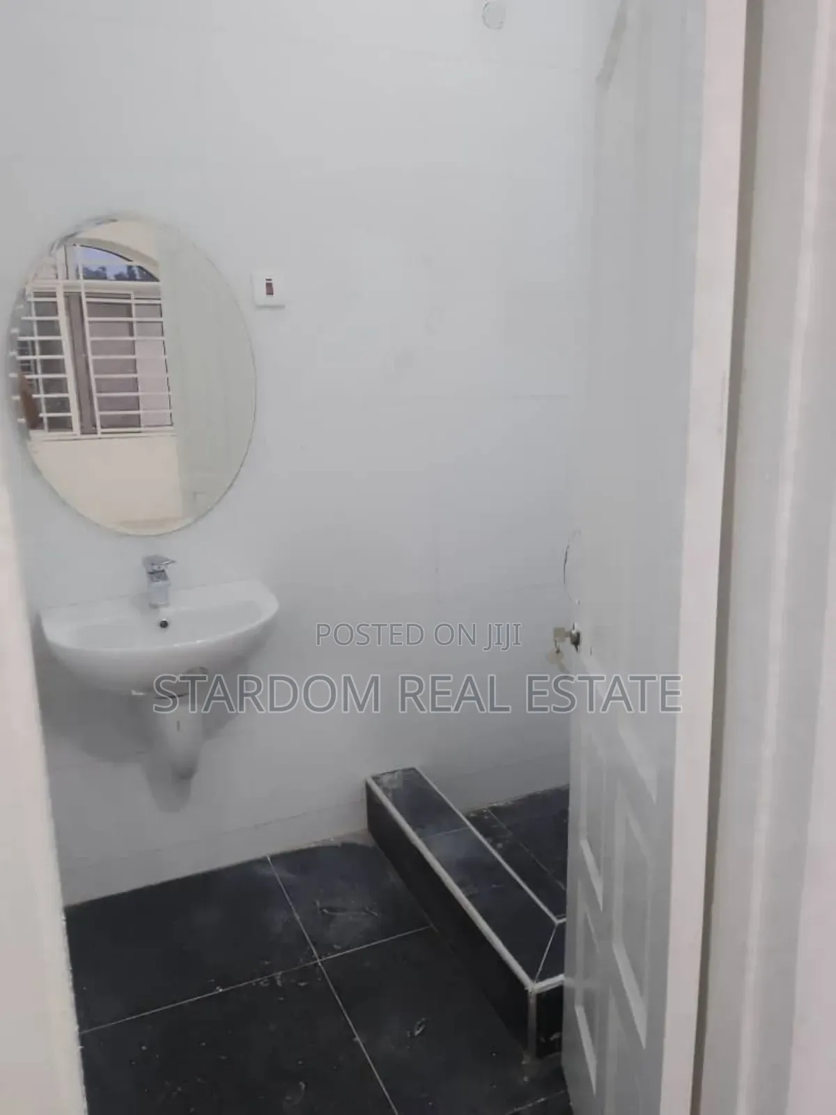 1bdrm Apartment in East Legon for rent