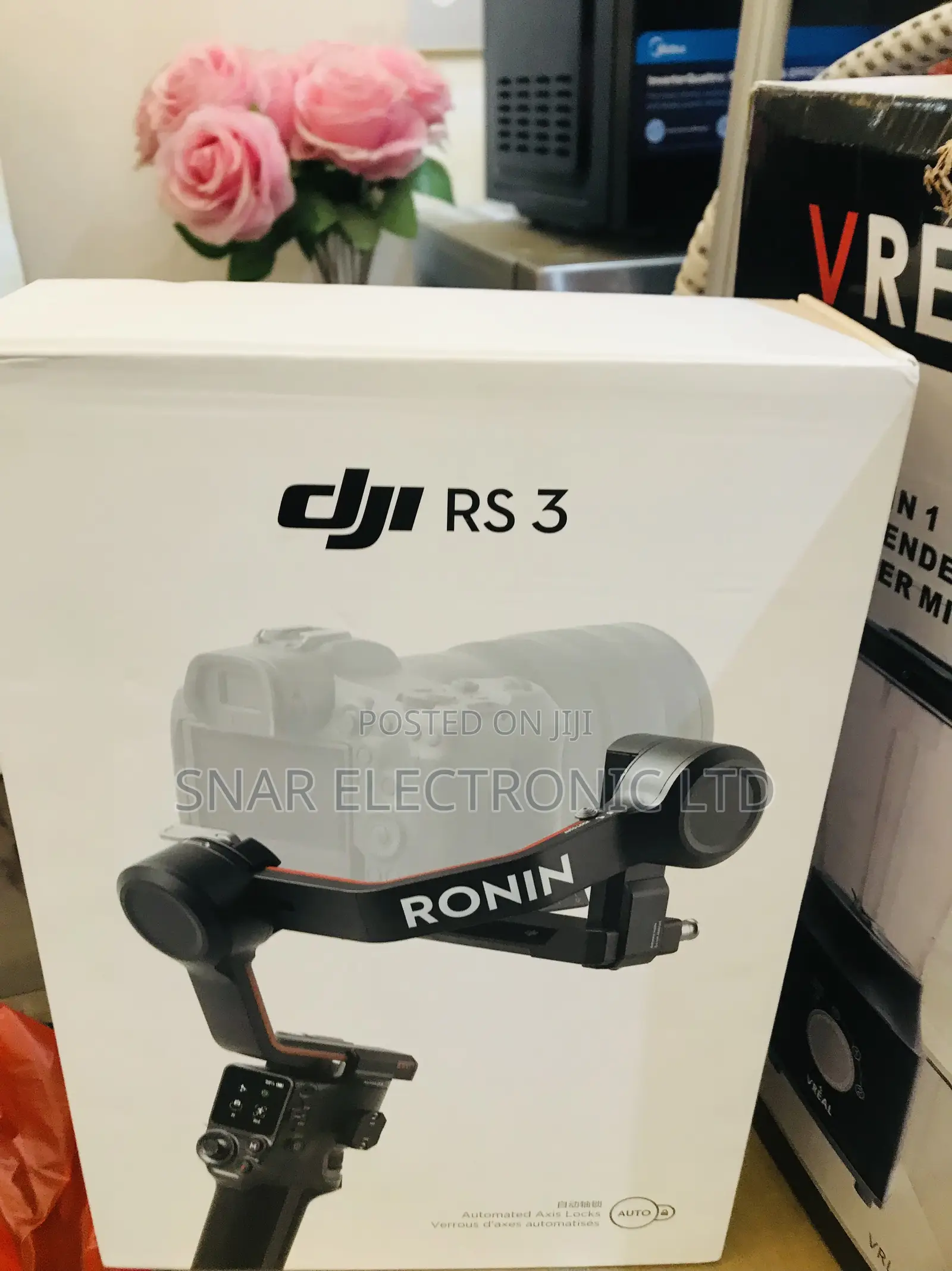 Effectively DJI RS 3, 3-Axis Gimbal for DSLR Camera