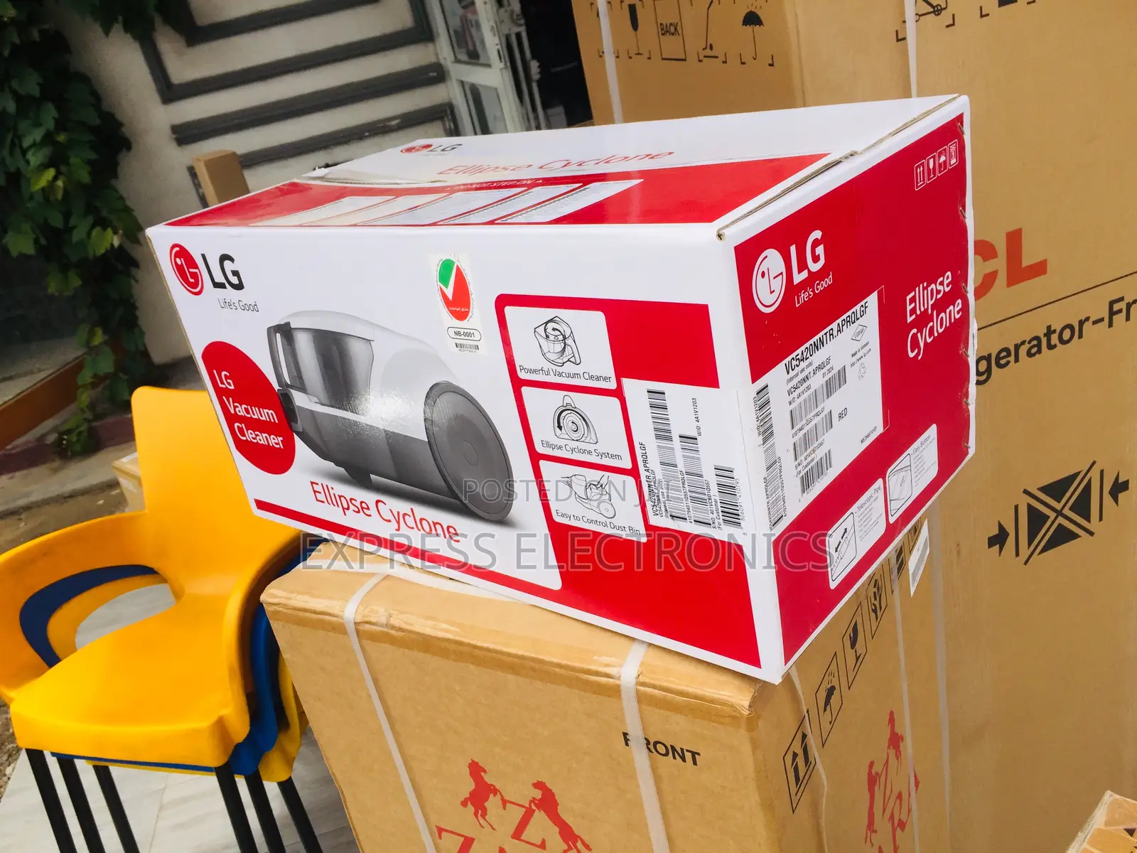 1.3L Dust Capacity VC5420NNTR Vacuum Cleaner