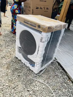 8kg Front Load LG F2T2TYM1S Electric Washing Machine.