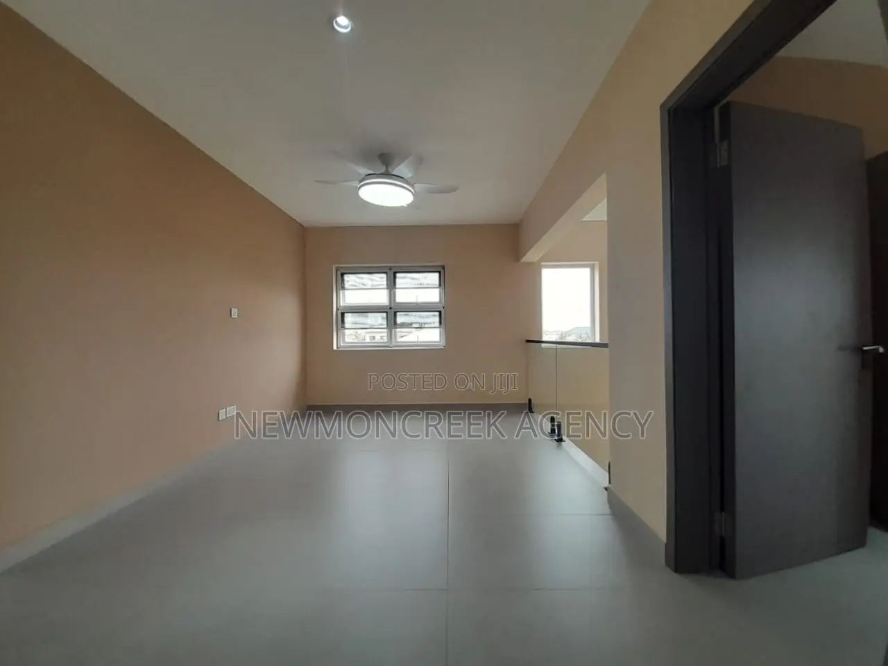 4bdrm Duplex in Lakeside Estates, Accra Metropolitan for sale