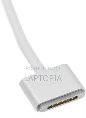 Apple USB-C to Magsafe 3 Cable (2 M)