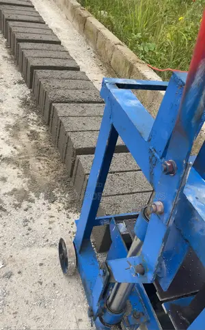Mobile Industrial Block Factory Machine For Sale And Rental