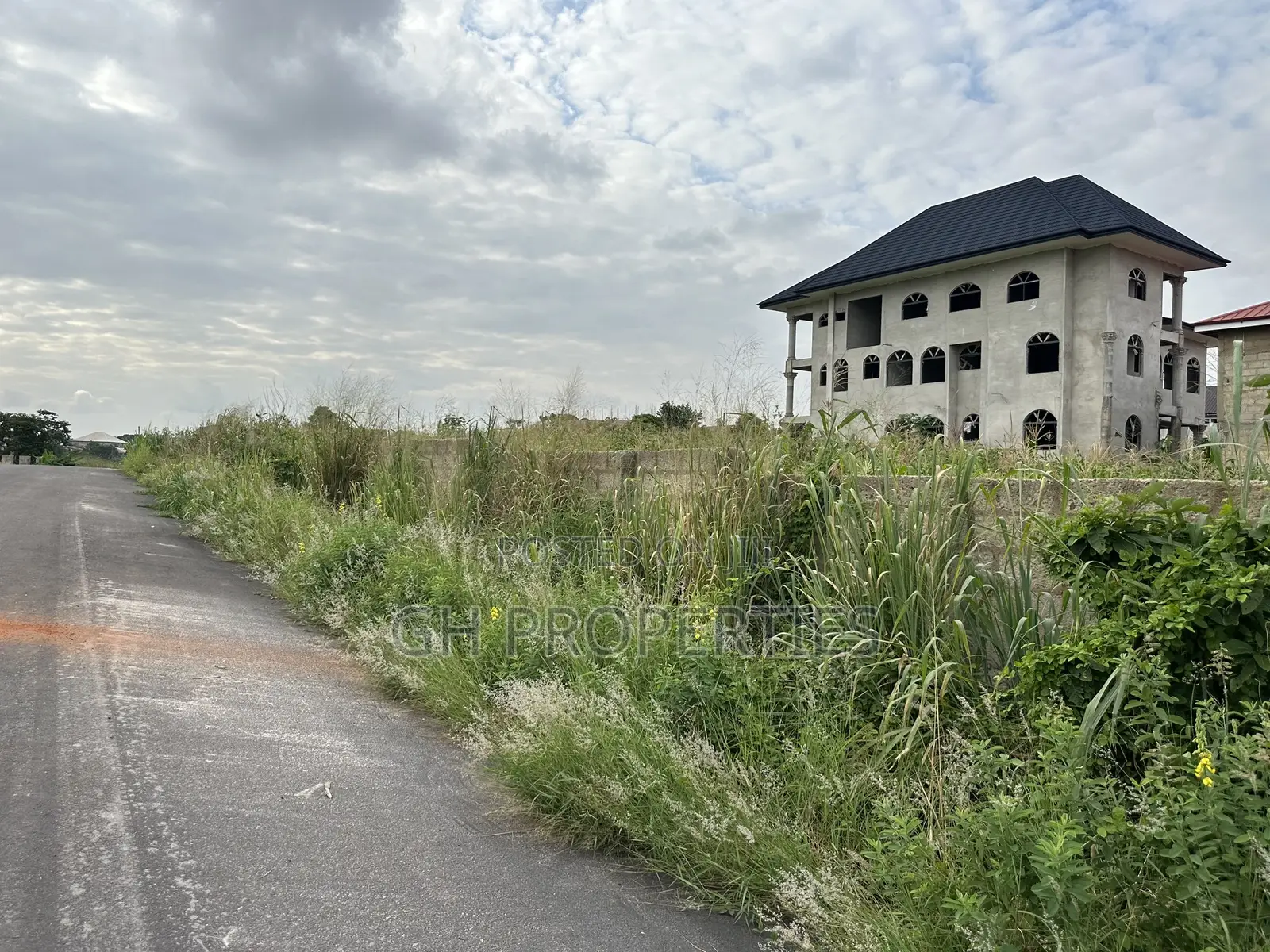 Two Plots for Sale at Ohwimuse Hilltop-Diamond Hills.