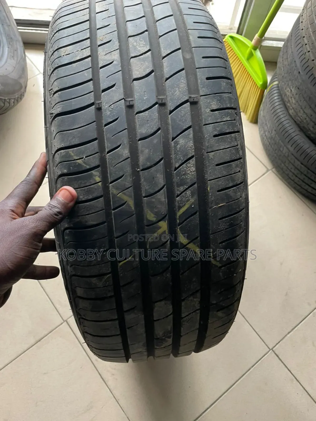 Original First Grade Used Tyres Available for All Cars