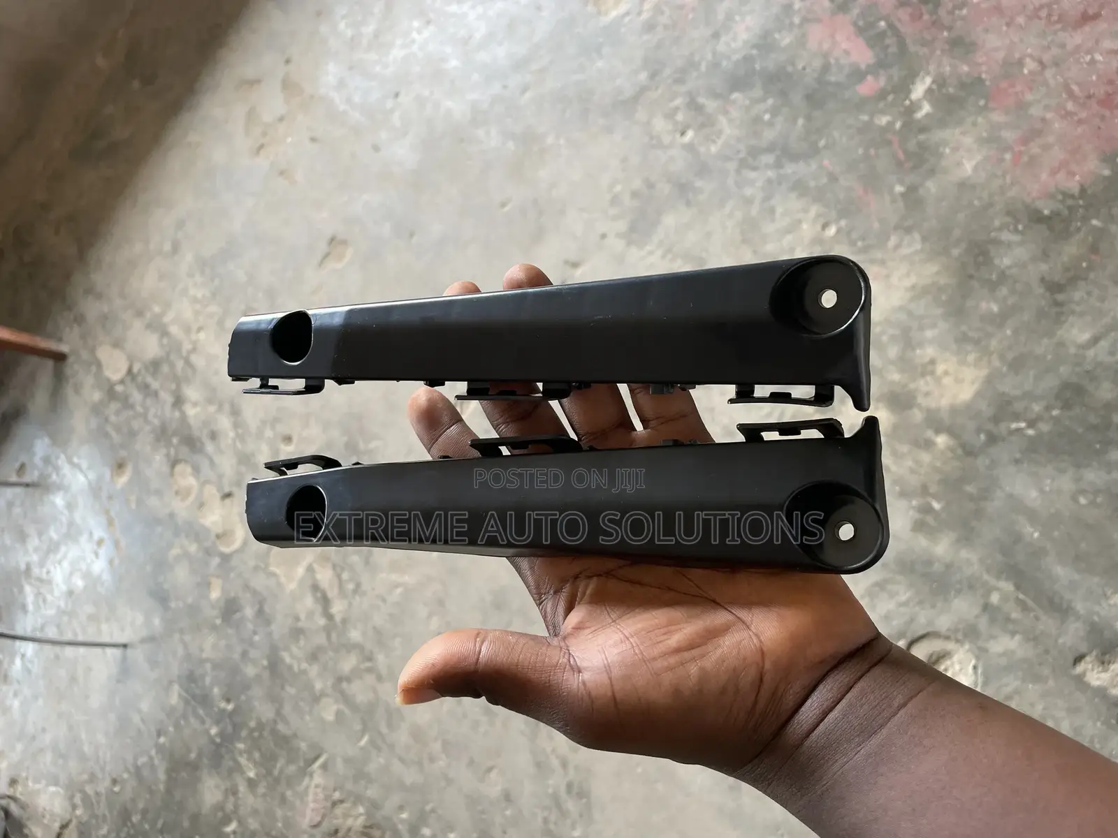 Toyota Camry 2012 Bumper/Fender Locker