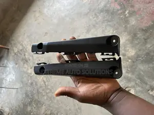 Toyota Camry 2012 Bumper/Fender Locker