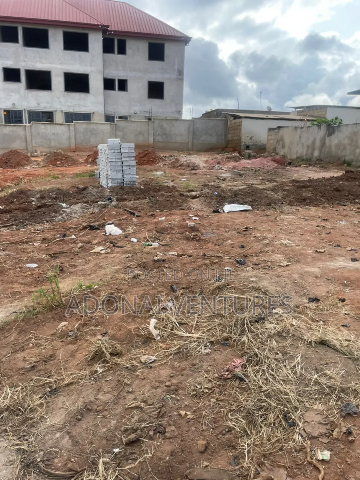 One Full Plot of Land for Sale in Agric Nzima