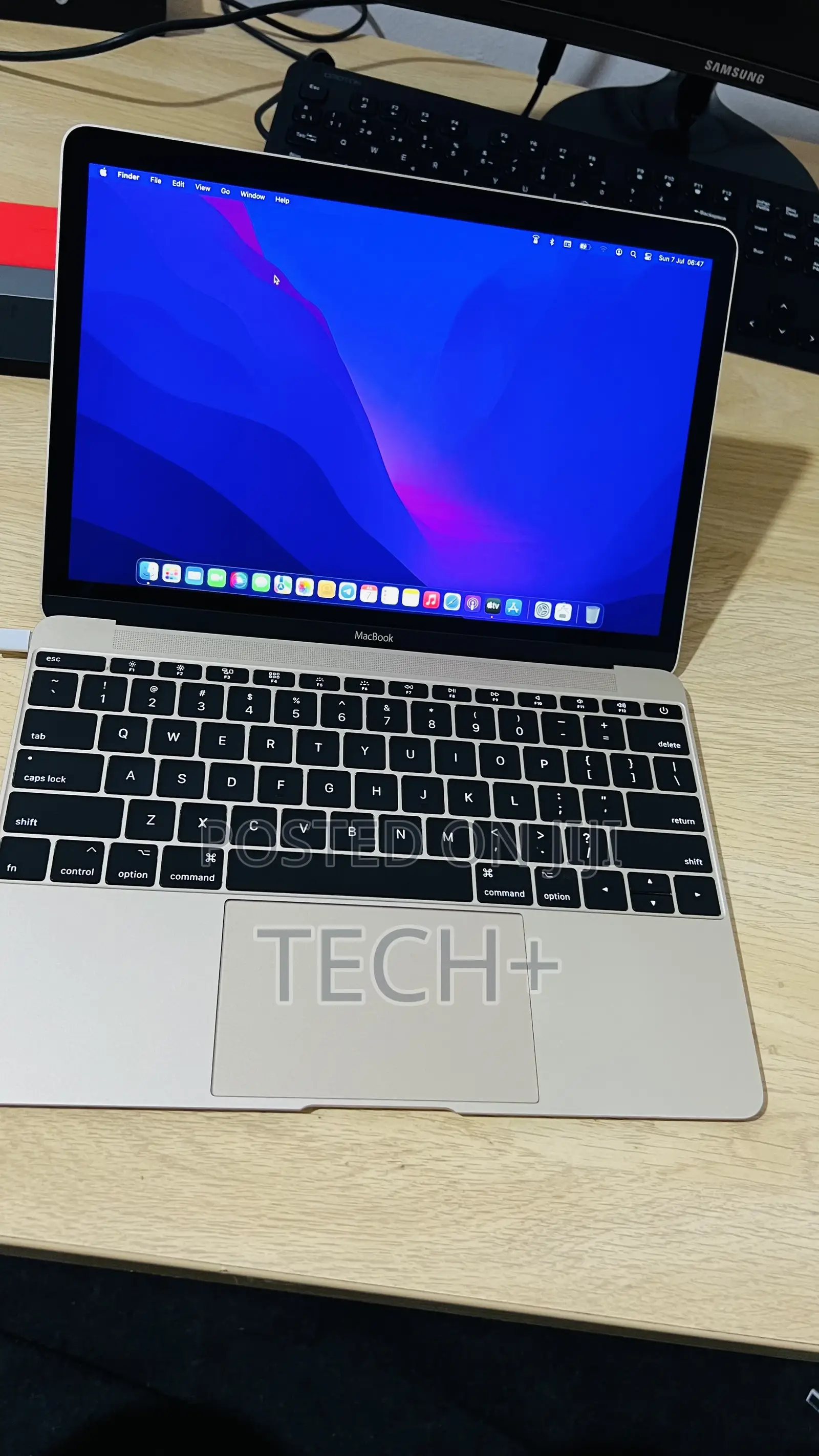 Laptop Apple MacBook 2017 8GB Intel Core I5 SSD 256GB