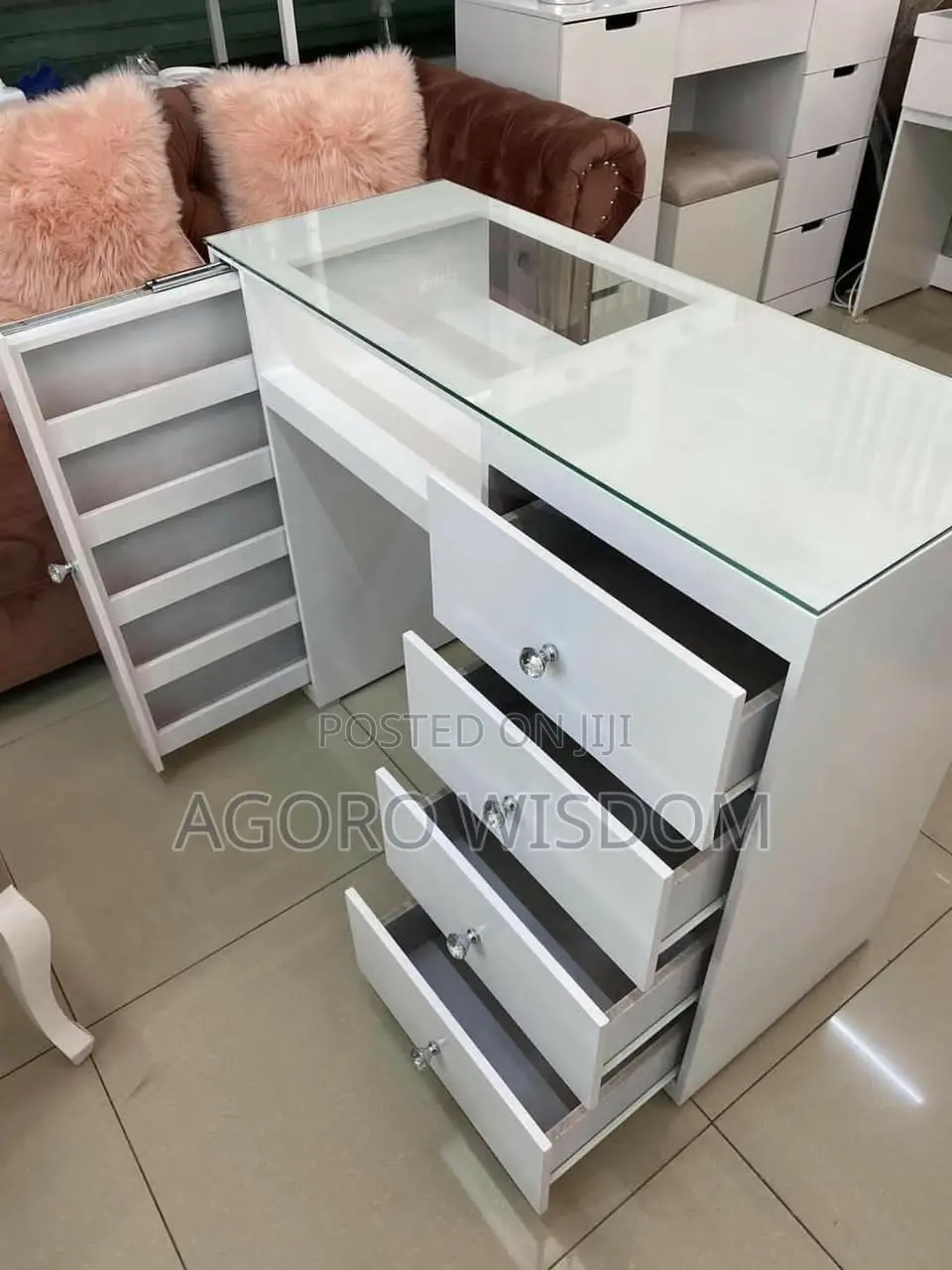 It's Available Table