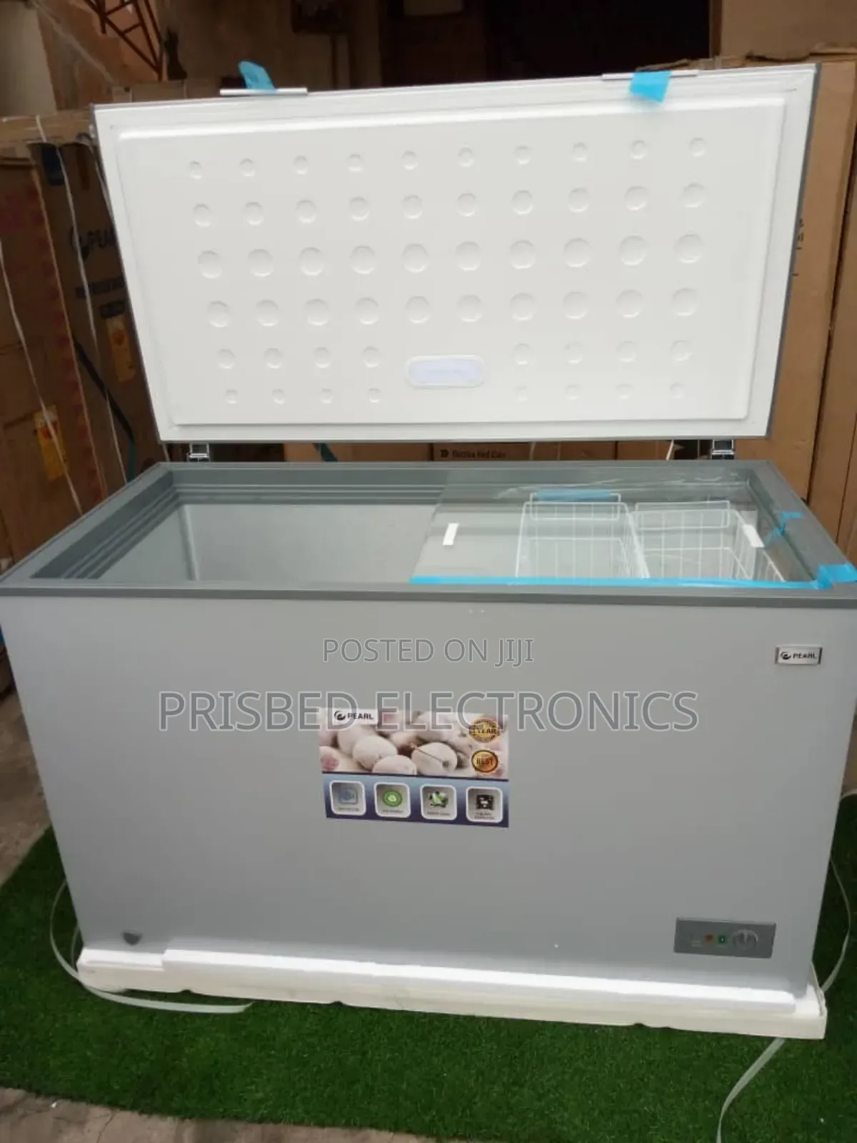 Pearl Durable Chest Freezer 380 Litres