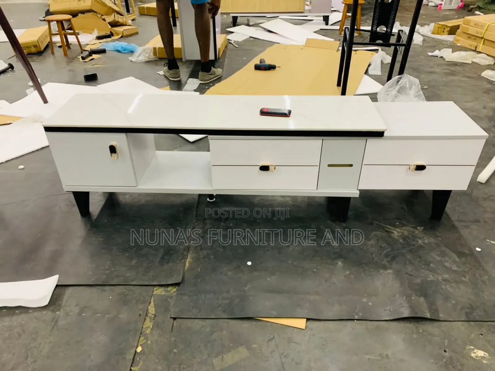 Television Stand (Tv Stand