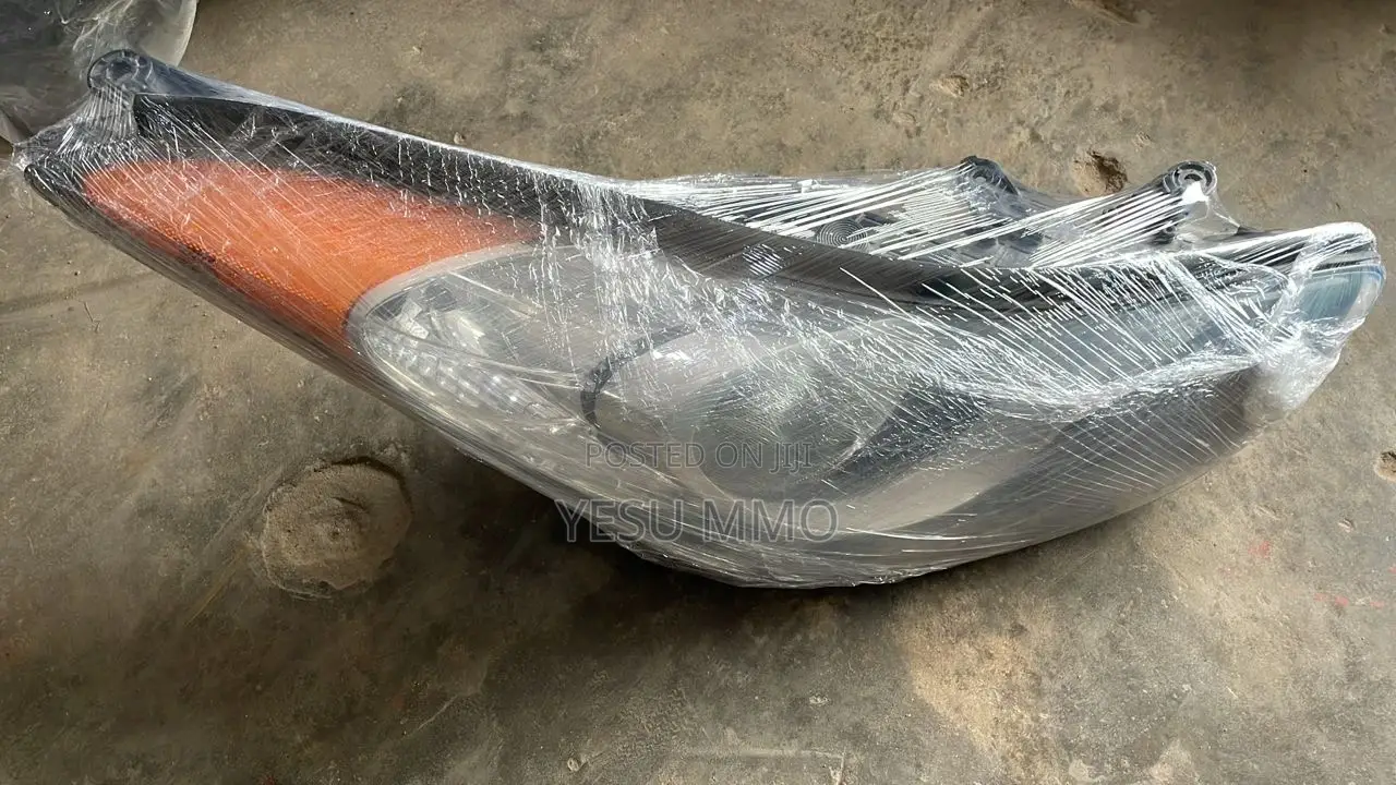 Elantra 12-13 Headlight