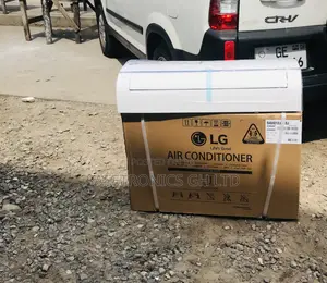 White Dual Inverter LG AC 1.5hp R410 Gas