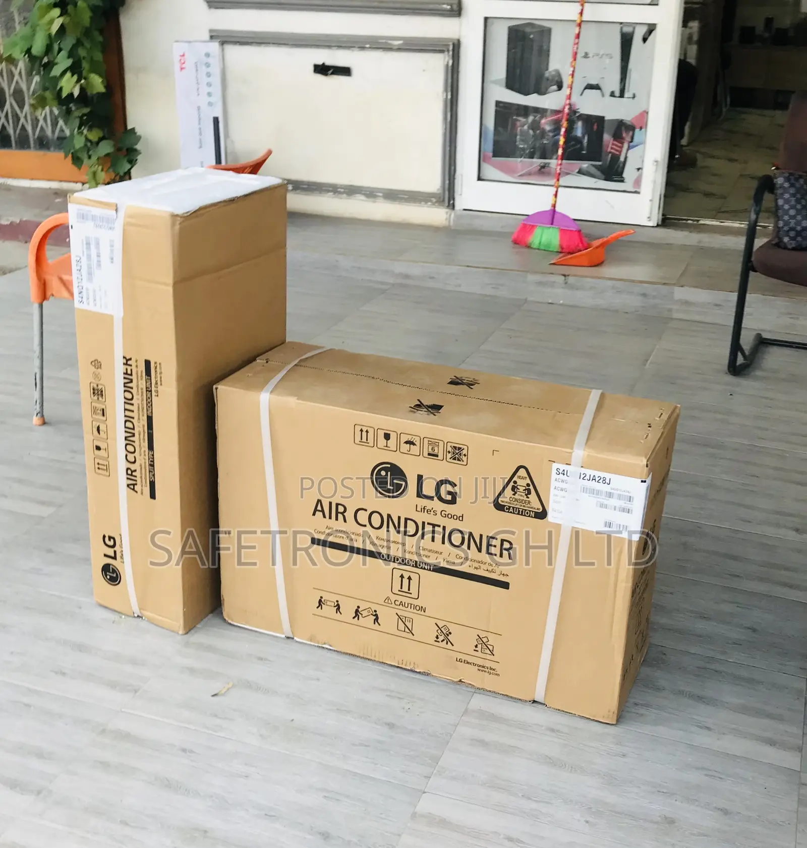 2.5hp R410 Gas White LG AC