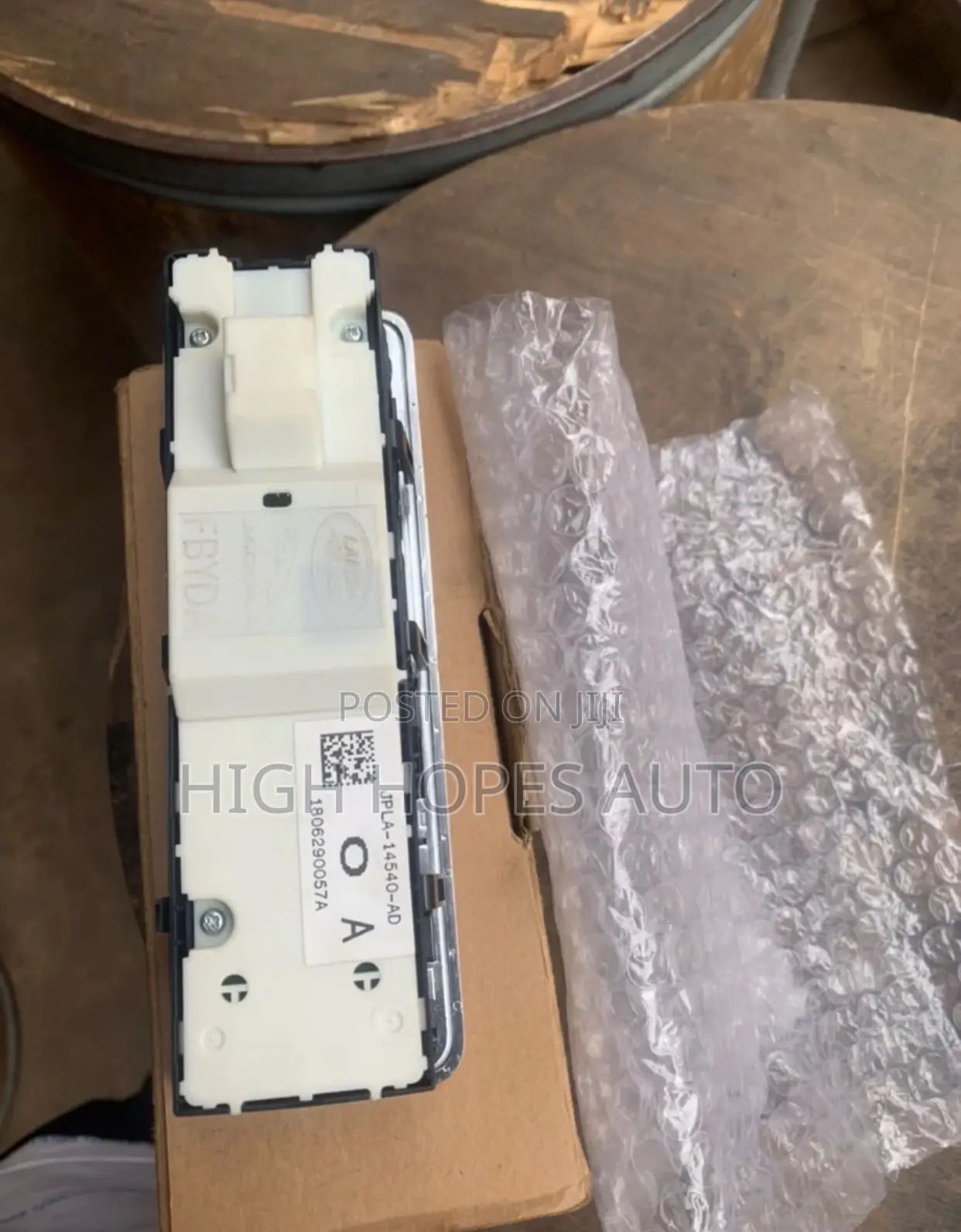 Window/Door Switch for All Cars Available