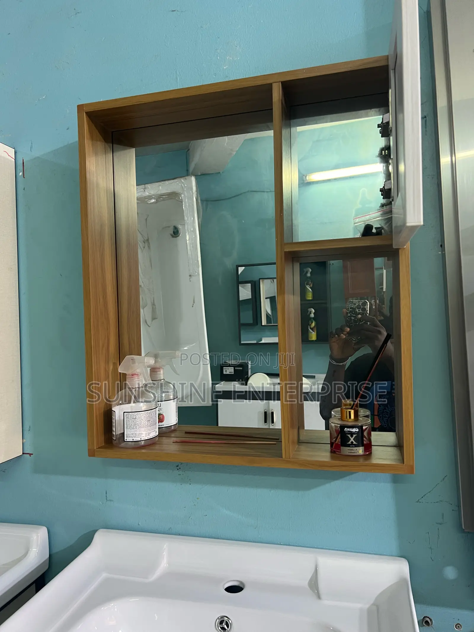 Wall Hanging Cabinet Basin With Mirror