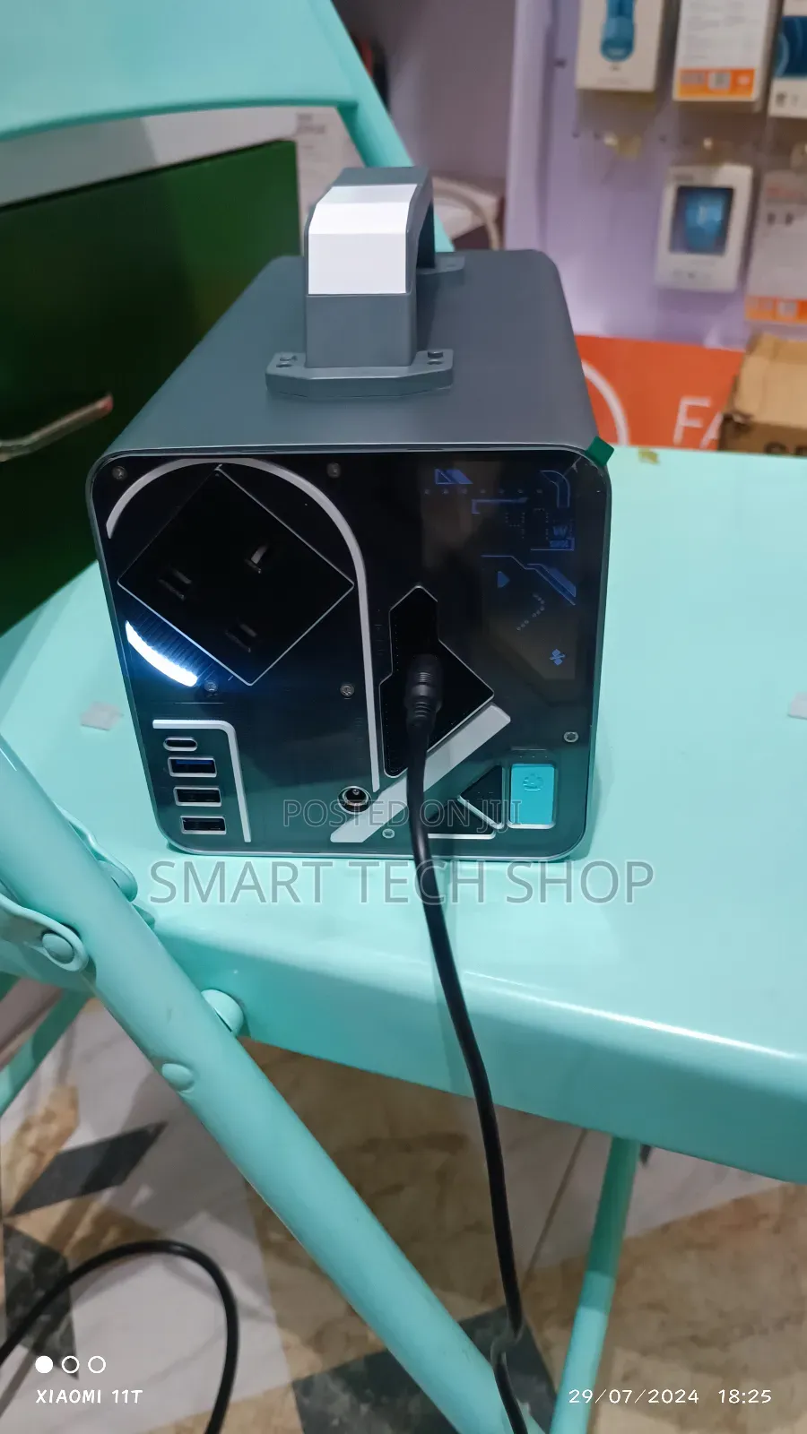 180000mah 400wtts Portable Power Station With UK Socket