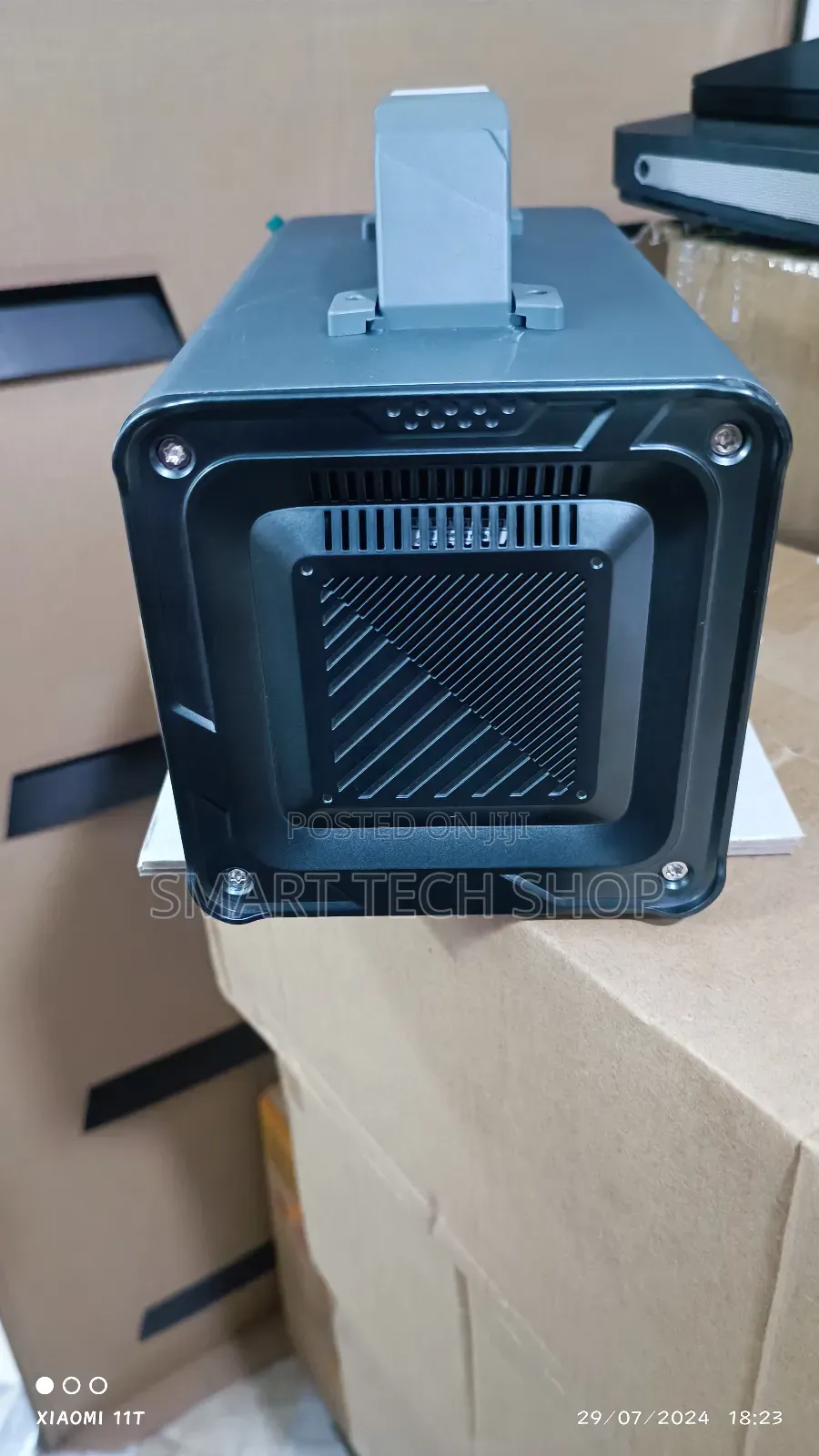 180000mah 400wtts Portable Power Station With UK Socket