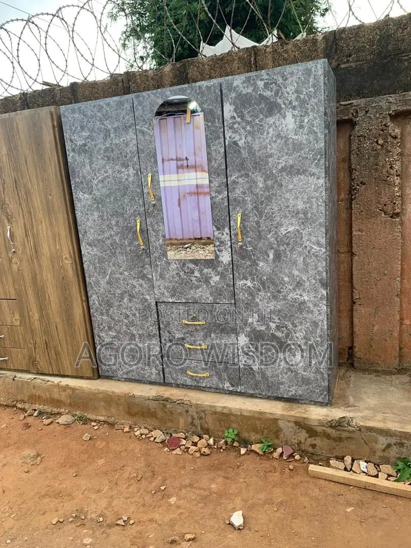 It's Available Wardrobe