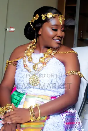 Traditional Kente Birthday Shoot and Rent in Kumasi