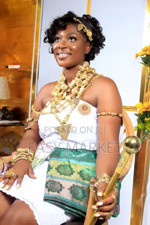 Traditional Kente Birthday Shoot and Rent in Kumasi