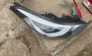 Elantra 14 Headlight