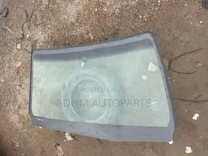 Toyota Hilux Windscreen 2015 2016 2017
