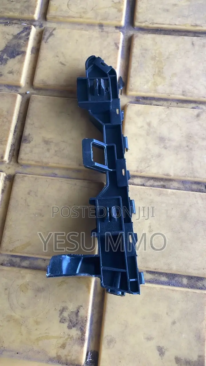 Honda Accord 16 Bumper Locker