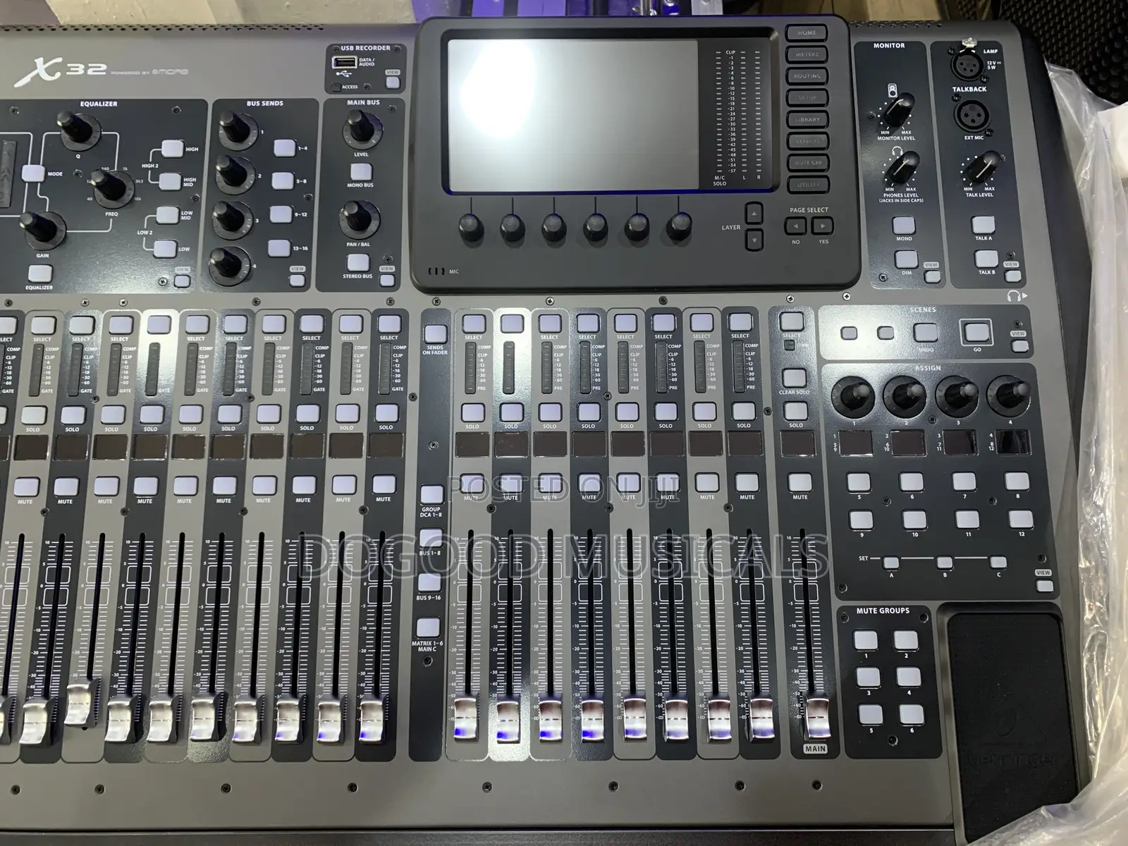 Behringer X32 32channel Digital Mixer