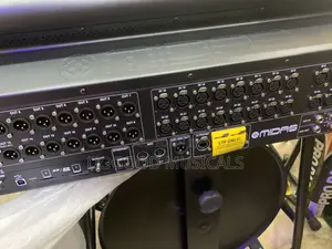Midas M-32 Live Digital Mixing Console(Mixer)