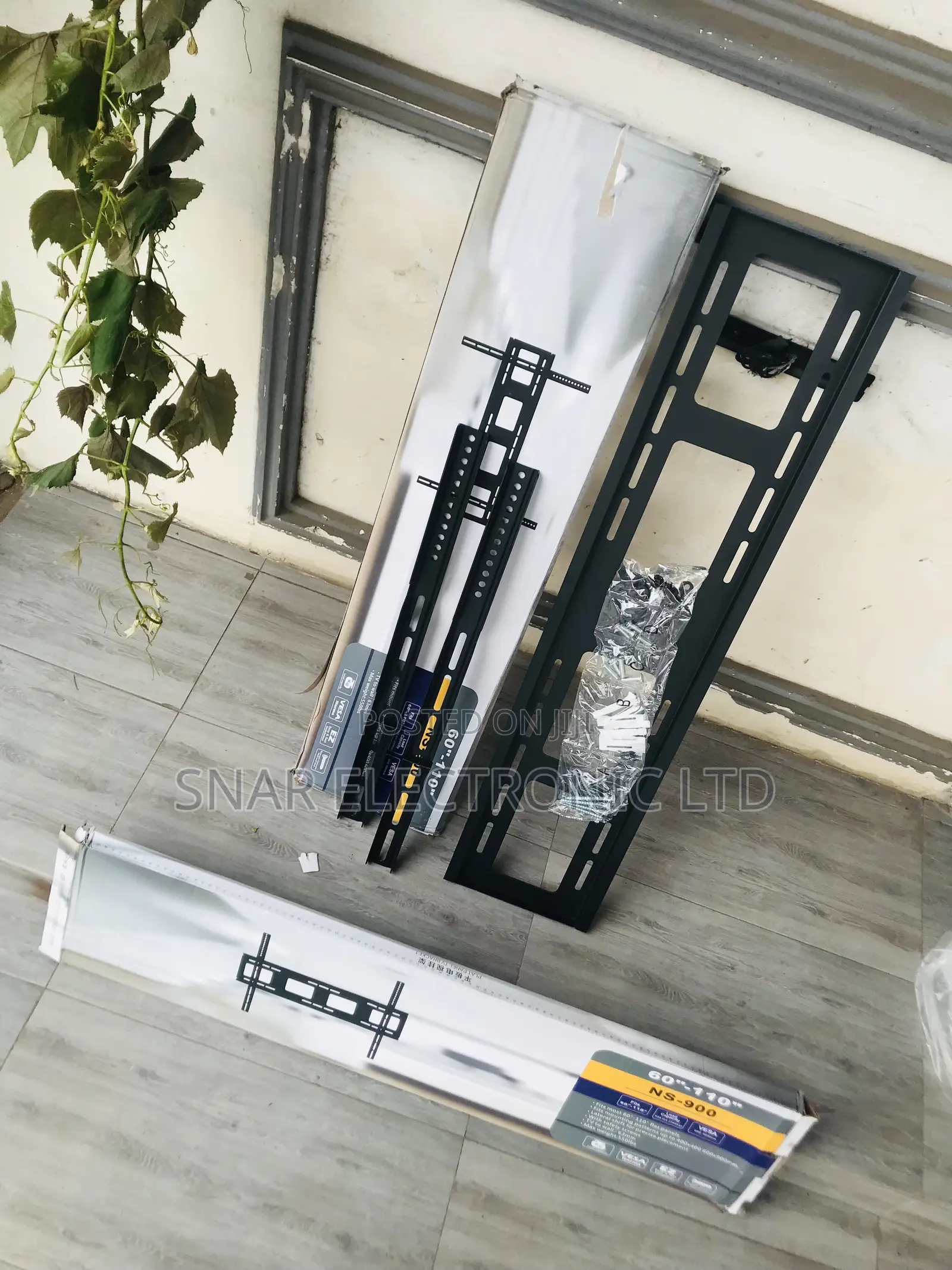 Effective TV Bracket for 60-110 Inch Big Size TV Wall Mount