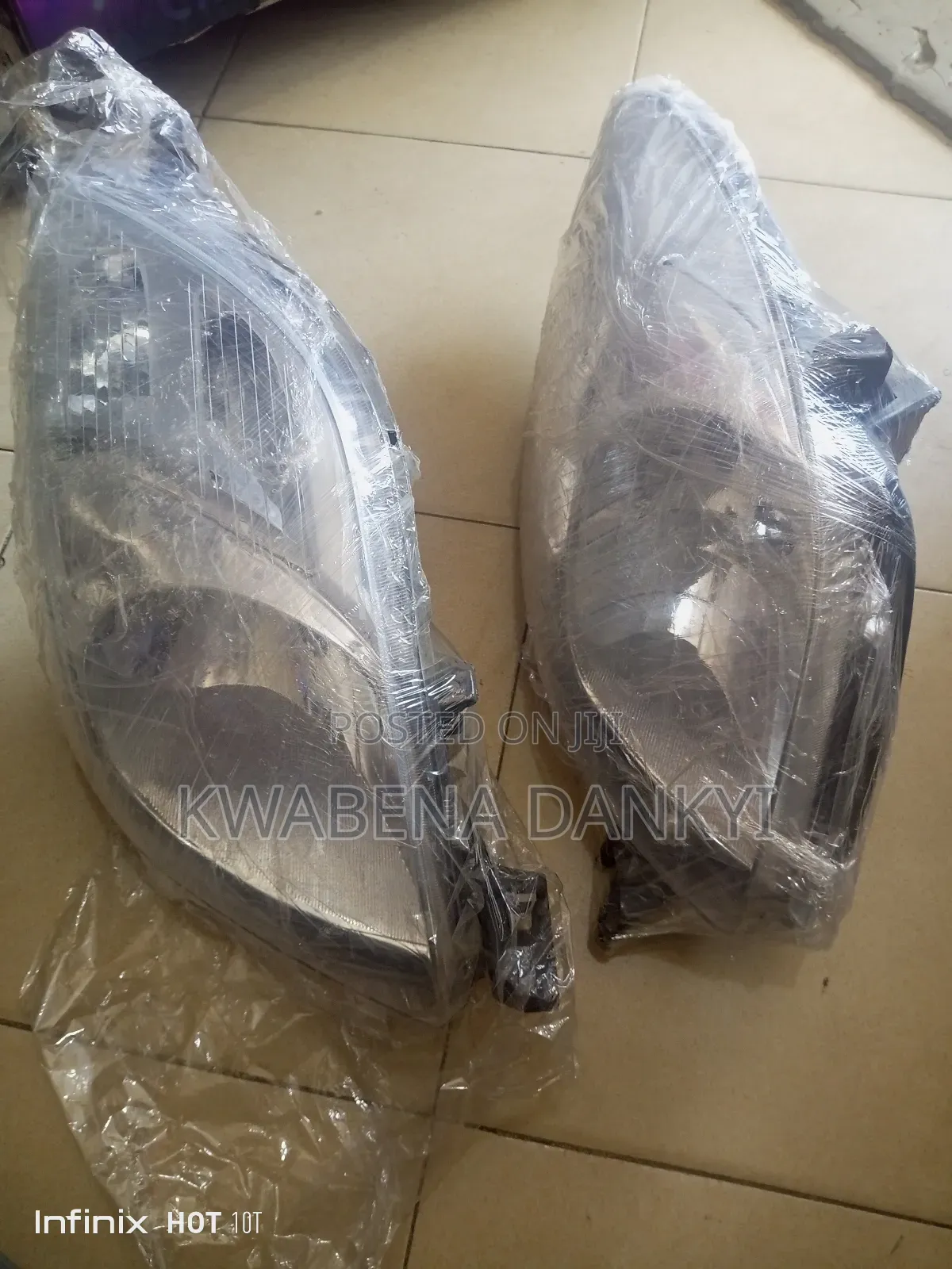 Toyota Vitz 2009-2010 Headlight