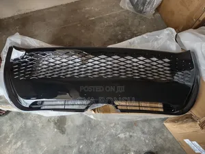 2017 2019 Toyota Corolla SE Down Grill Shells