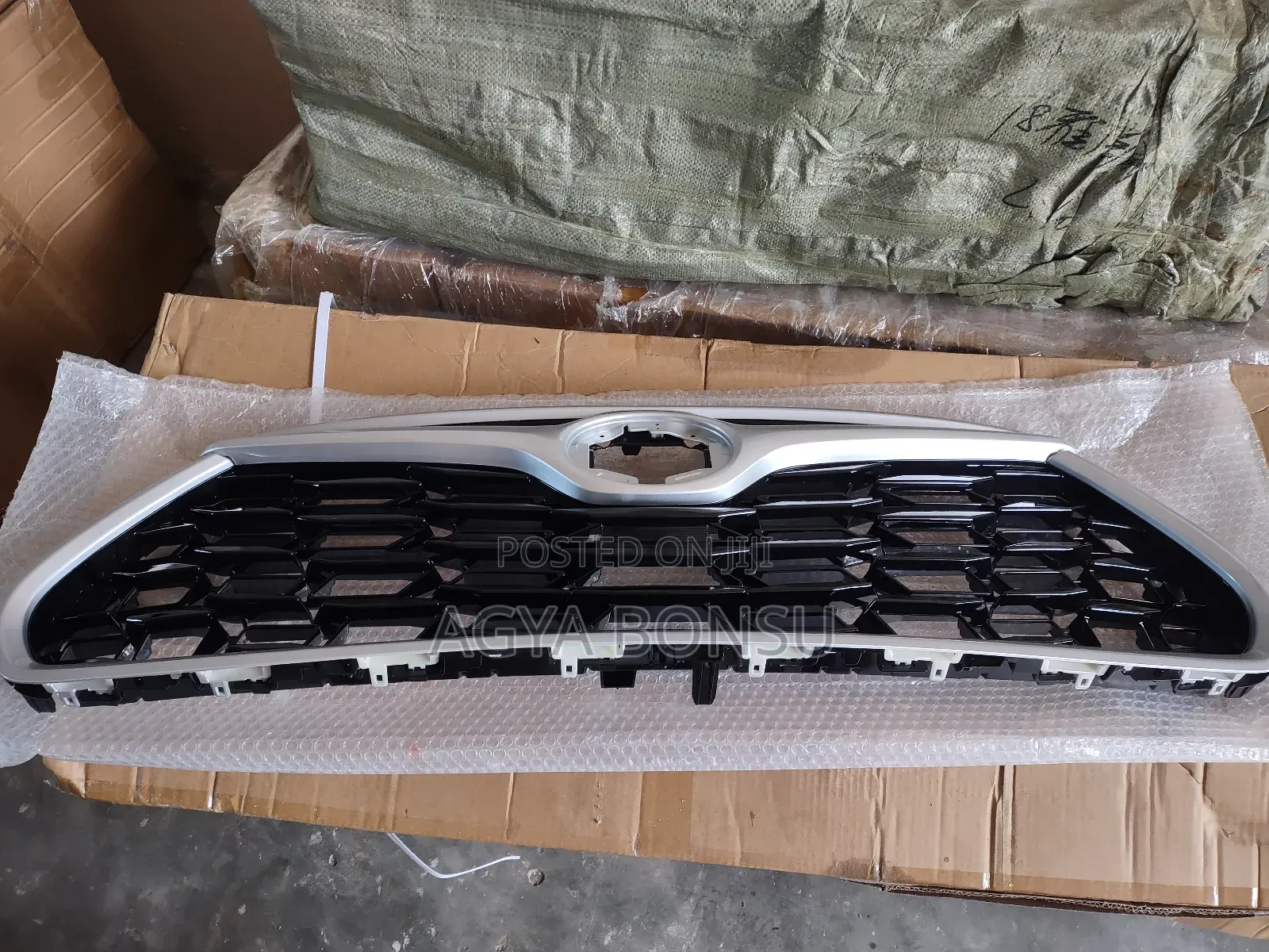 2020 22 Toyota Highlander Front Grill Shells