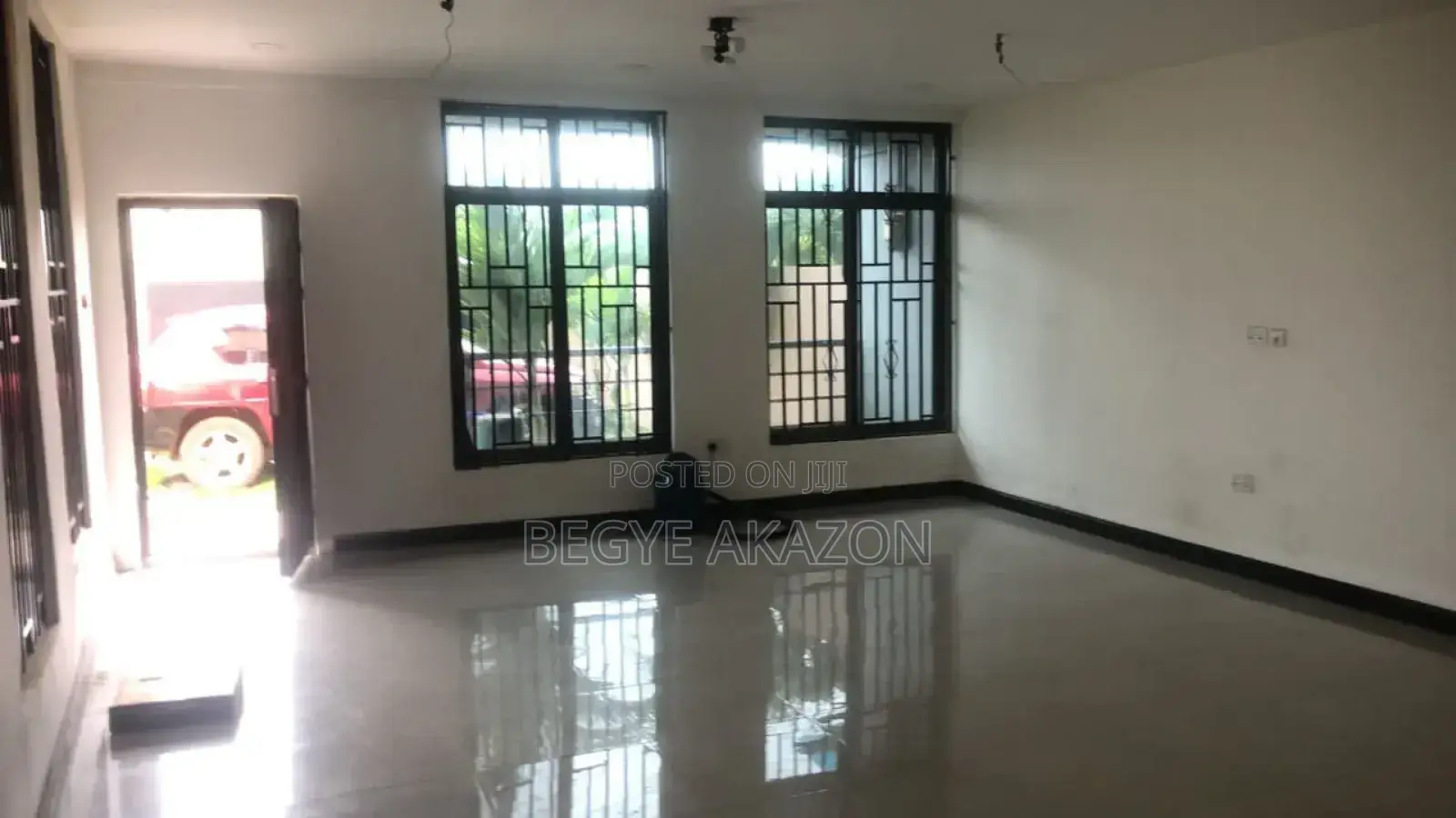 4bdrm House in Ashonman Estate, Old Ashomang for sale