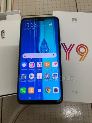 Photo - New Huawei Y9 128 GB Black