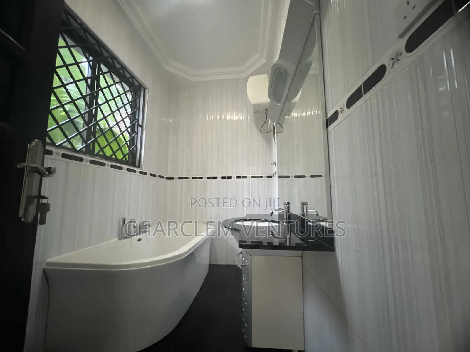 4bdrm House in Charclem Ventures, Accra Metropolitan for rent
