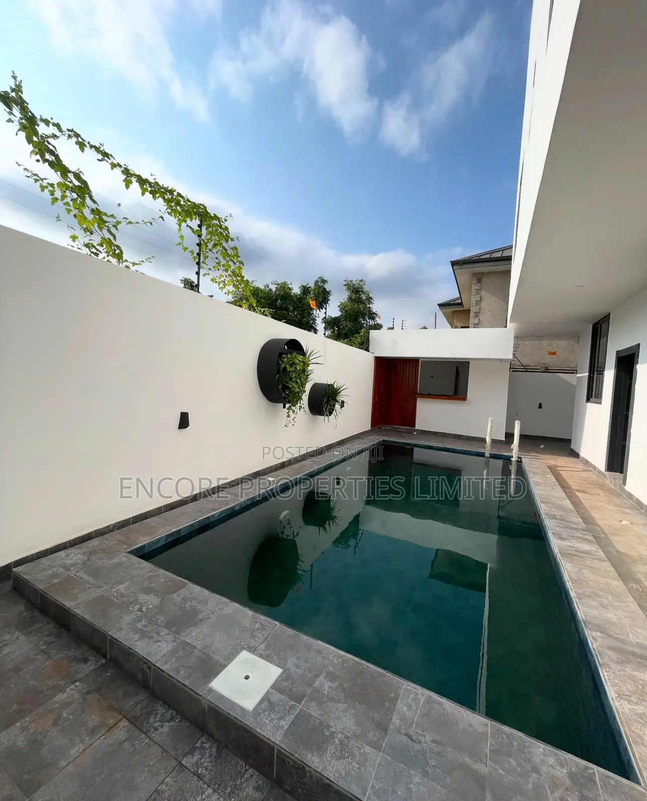 Furnished 4bdrm Mansion in Encore Properties, East Legon for sale