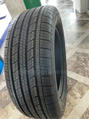 Ororiginal Goodyear 235/60r18 Tyres Available for All Cars