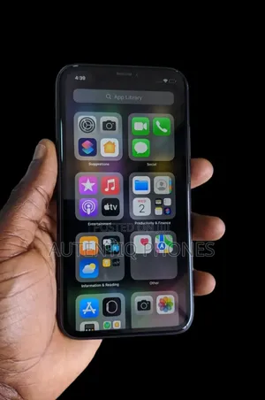 New Apple iPhone XR 128 GB Black