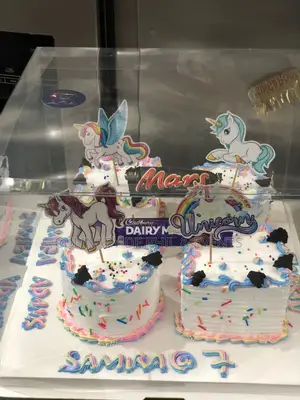 4inches, 4 Pieces Unicorn Cake