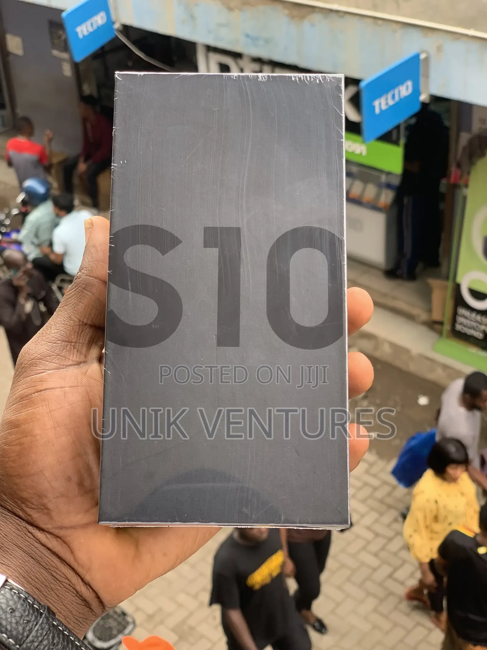 New Samsung Galaxy S10 128 GB Silver
