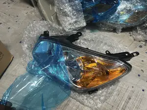 Rav4 2011,2012 Headlight Pair