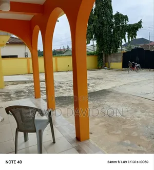 5bdrm House in 5 Bedroom With, Tema Metropolitan for rent
