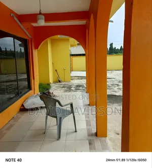 5bdrm House in 5 Bedroom With, Tema Metropolitan for rent