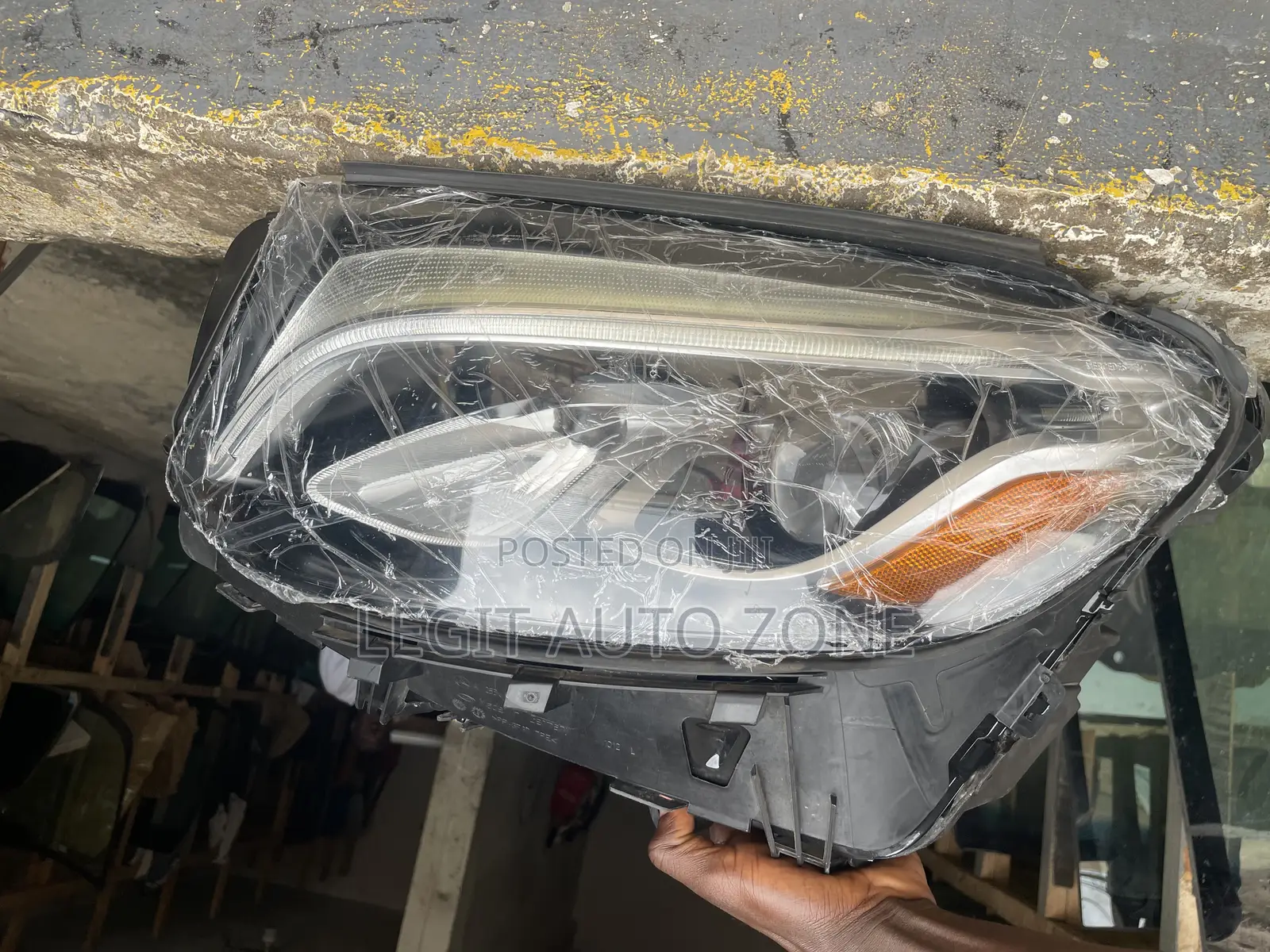 Mercedes Benz GLC 300 2018,2022 Headlight