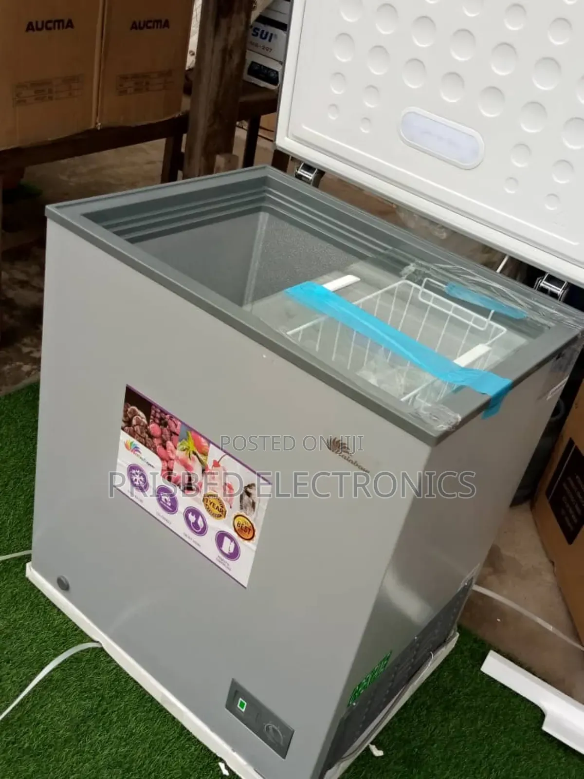Rainbow Chest Freezer 145 Litres