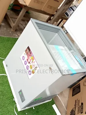 Rainbow Chest Freezer 145 Litres
