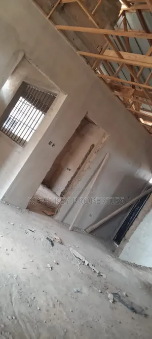 6bdrm Duplex in Kwadaso Edwenase, Kumasi Metropolitan for sale